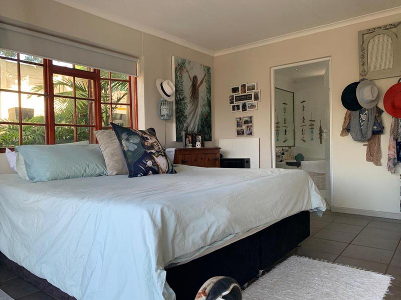 4 Bedroom Property for Sale in Fraaiuitsig Western Cape